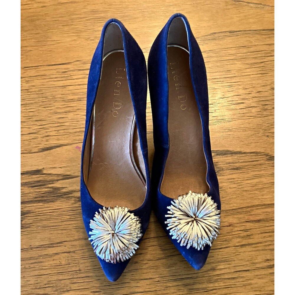 Anthropology Lien Do Blue Suede Pointed Toe Stiletto Pump Pom Pom Slip On US 7